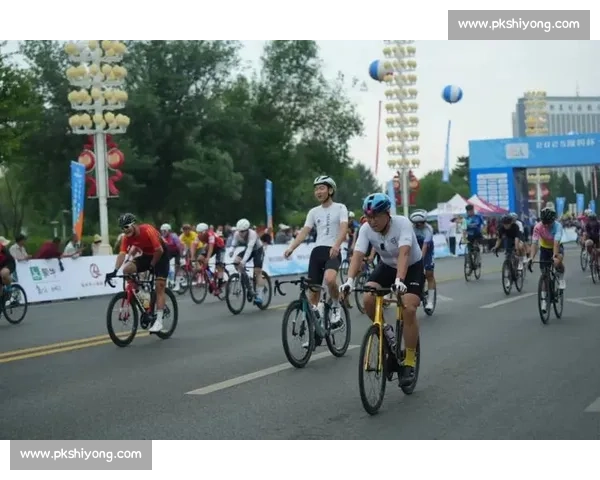 千骑逐湖！中国首迎顶级业余自行车赛压轴战