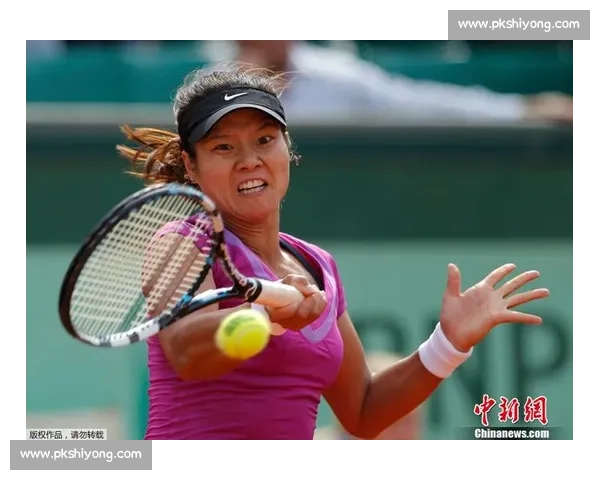 郑洁对决彭帅的巅峰较量中国金花内战引爆赛场风云再起全场瞩目